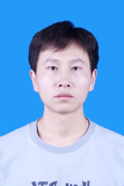 李教员 照片