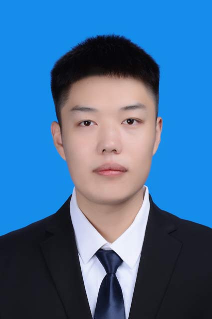 暴教员 照片