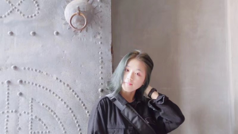吴教员 照片