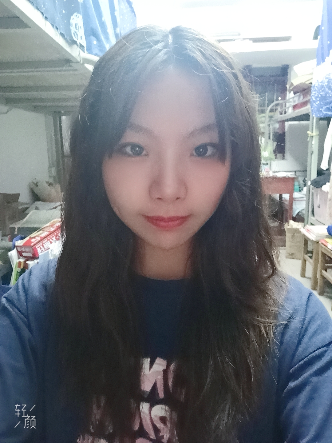 周教员 照片
