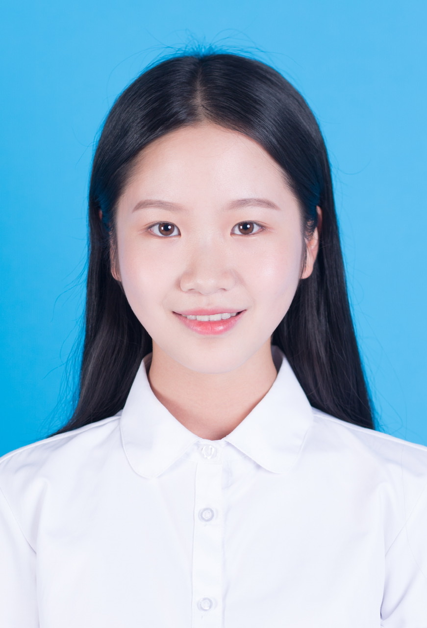 黄教员 照片