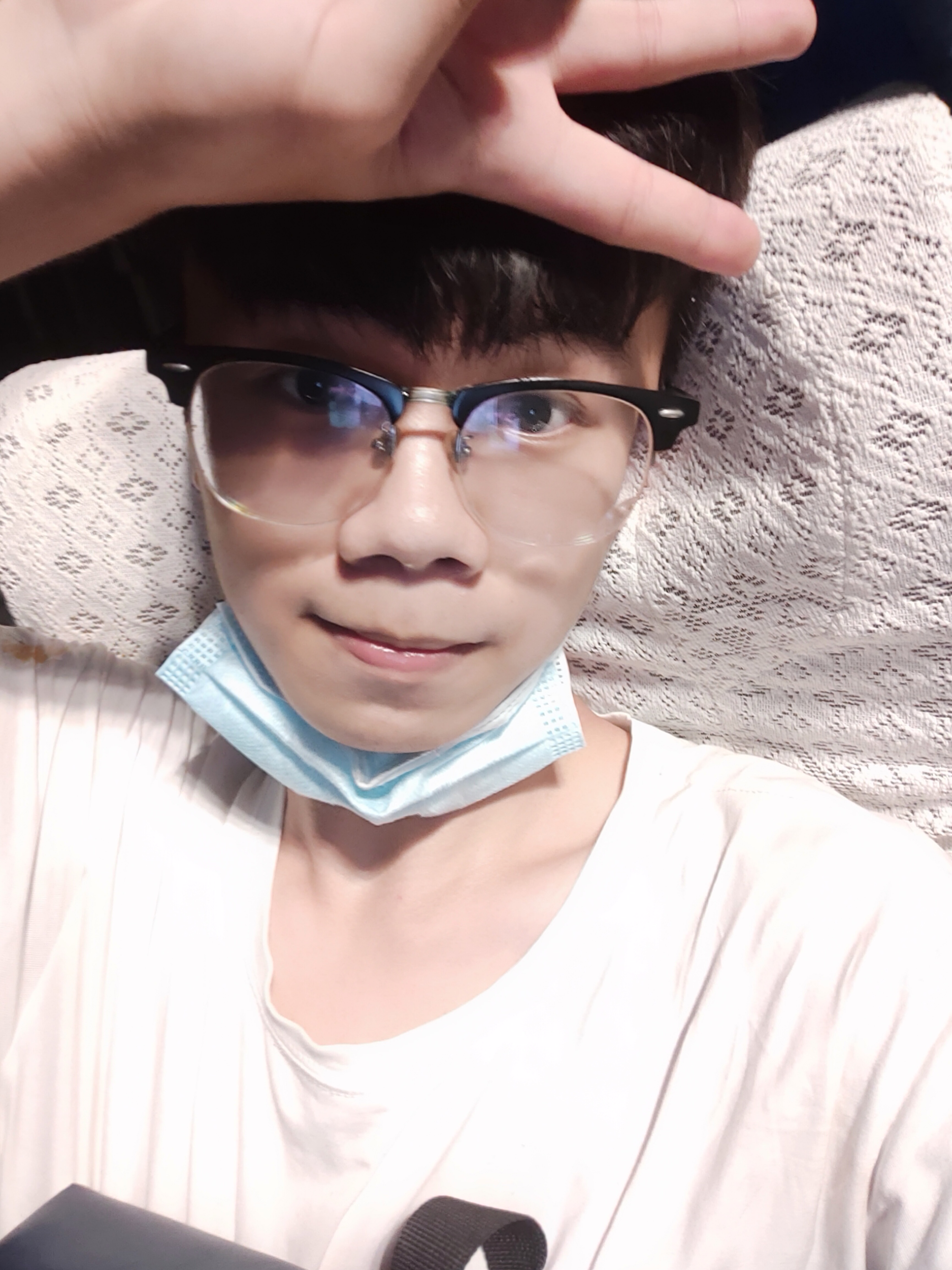 梁教员 照片