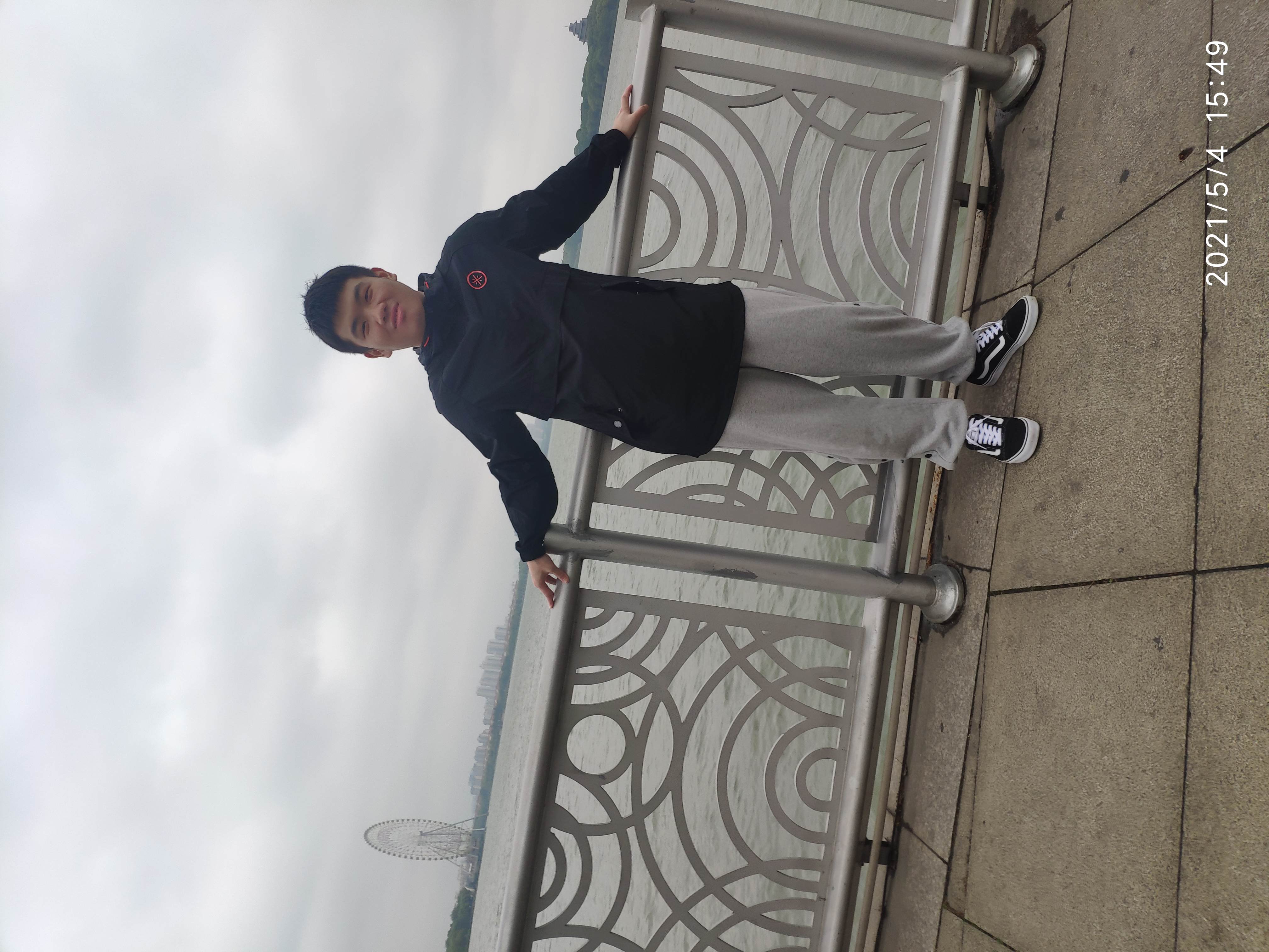 陈教员 照片