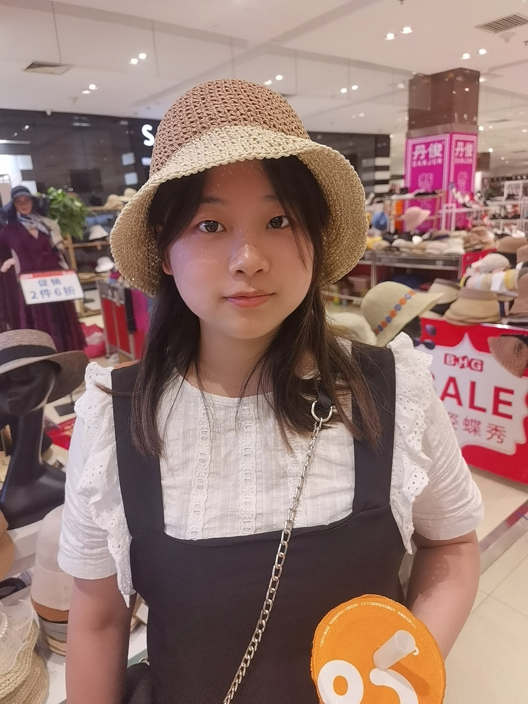 王教员 照片