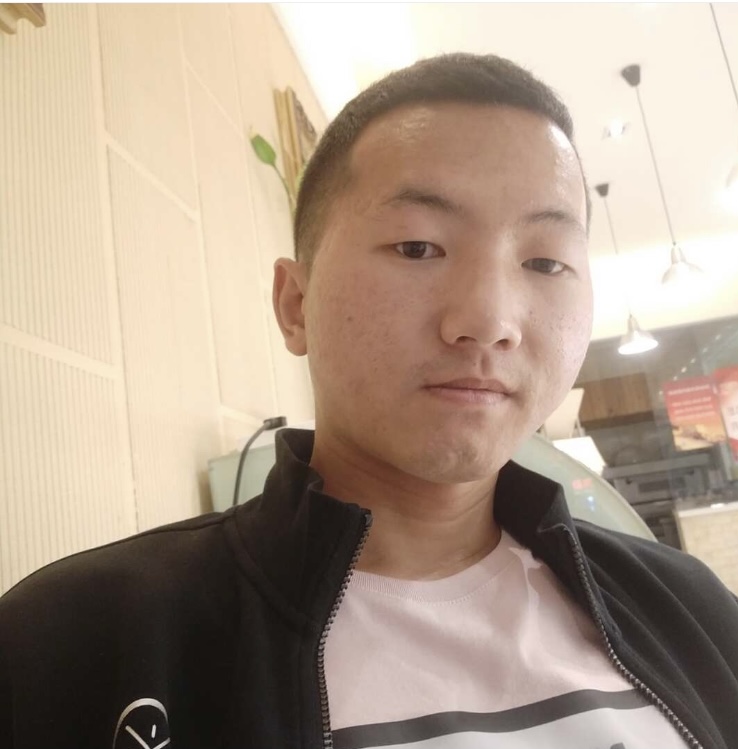 王教员 照片