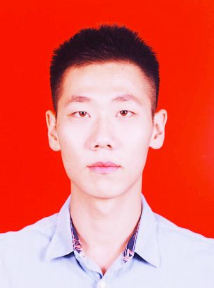 梅教员 照片