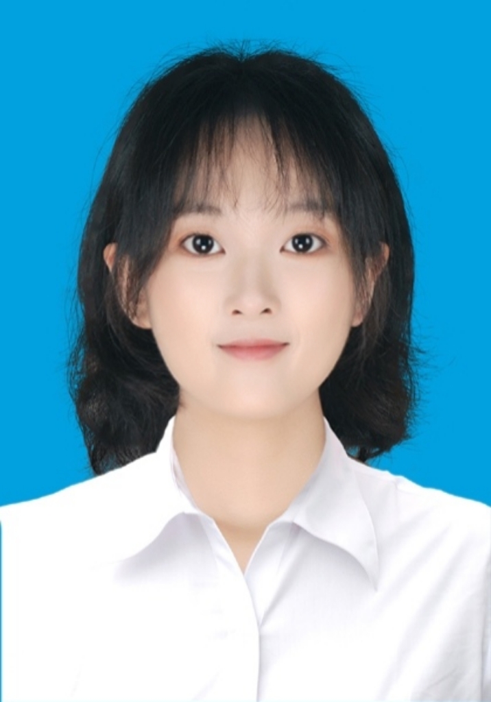 李教员 照片