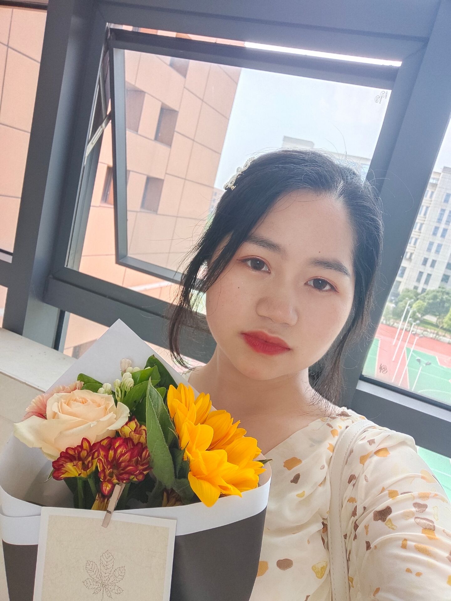 戴教员 照片