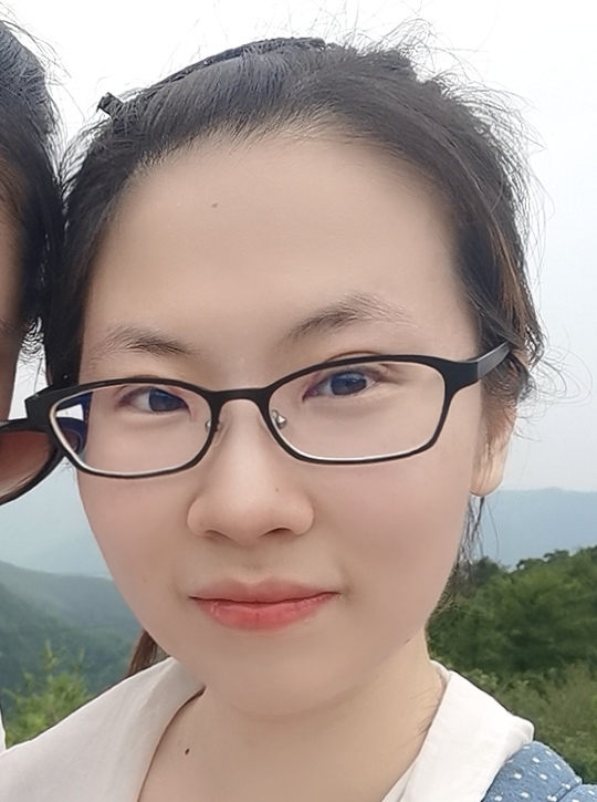 刘教员 照片