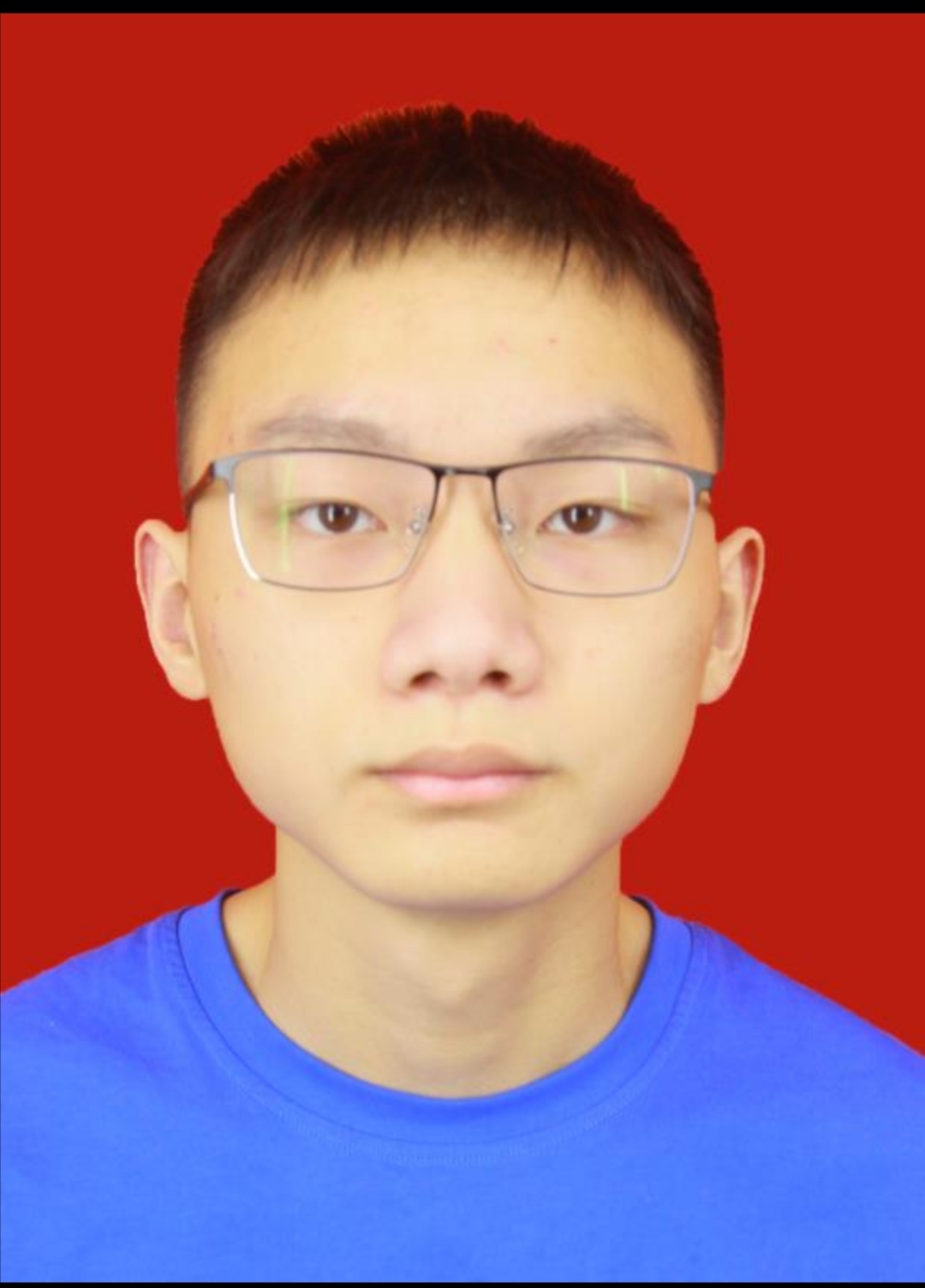 颜教员 照片