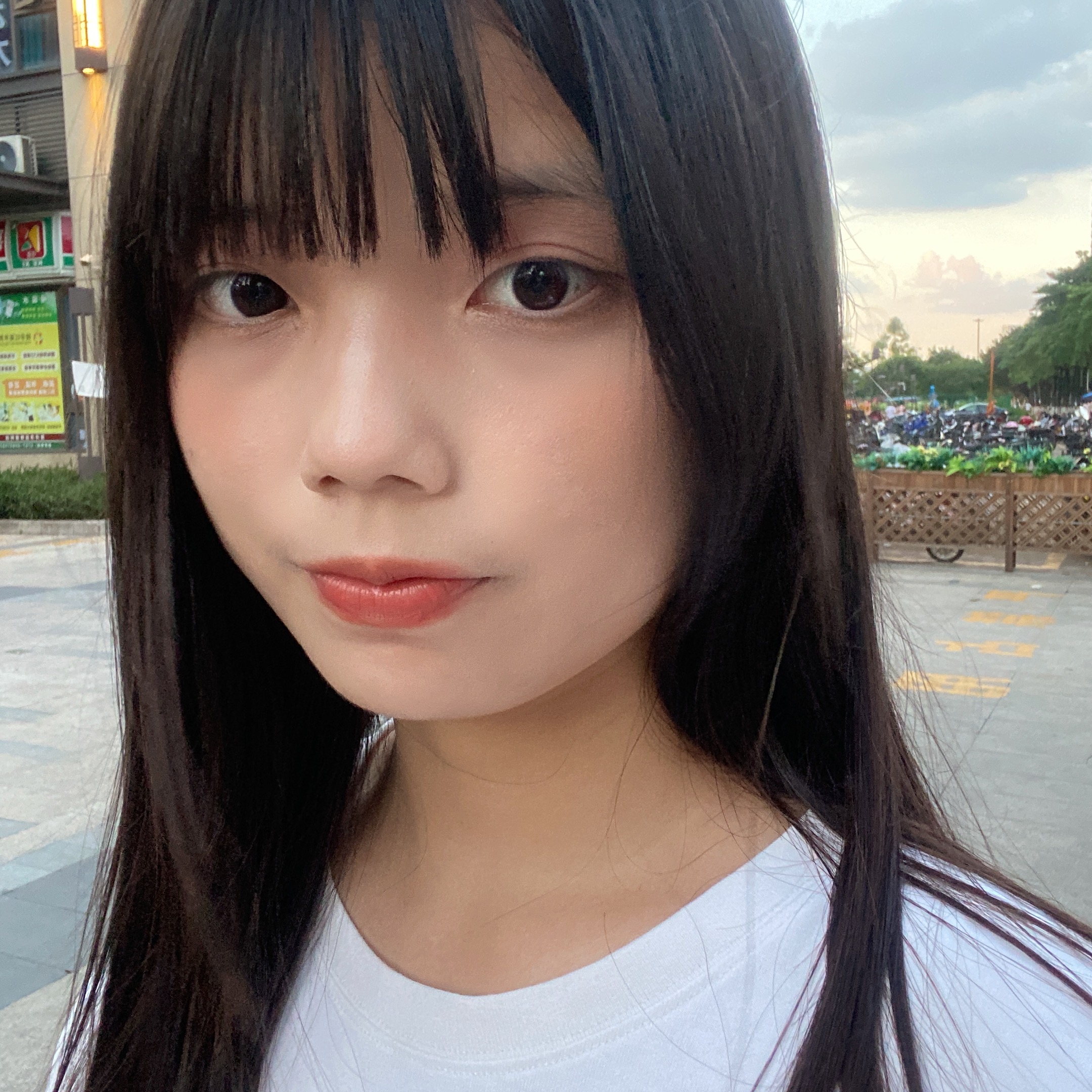 王教员 照片