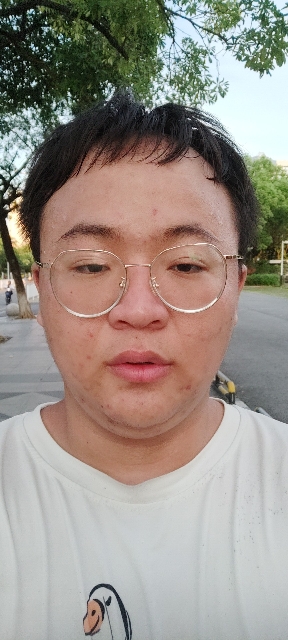 祝教员 照片