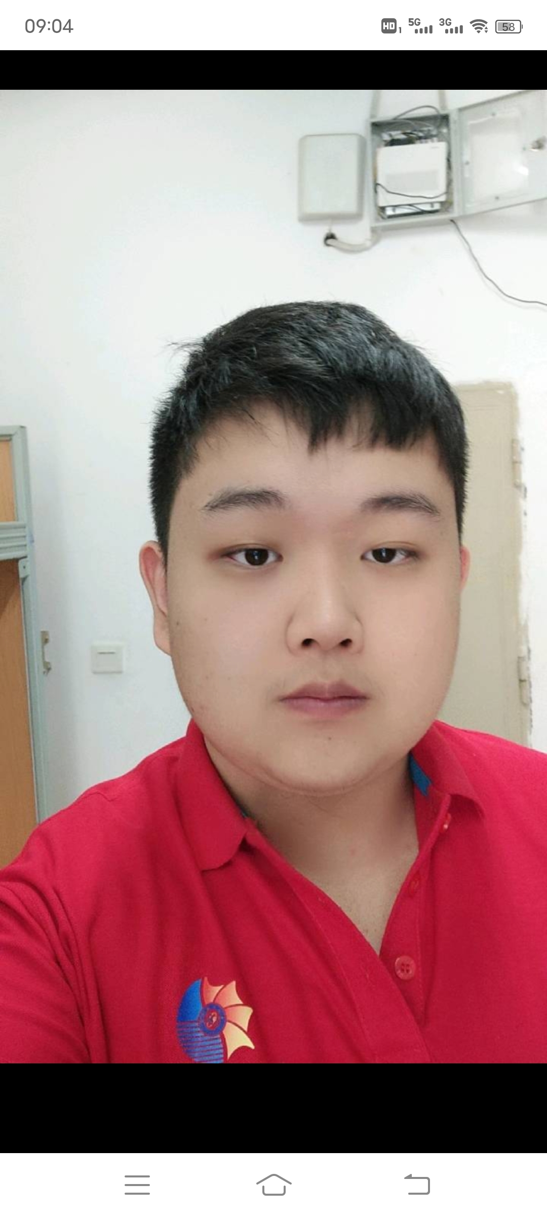 王教员 照片