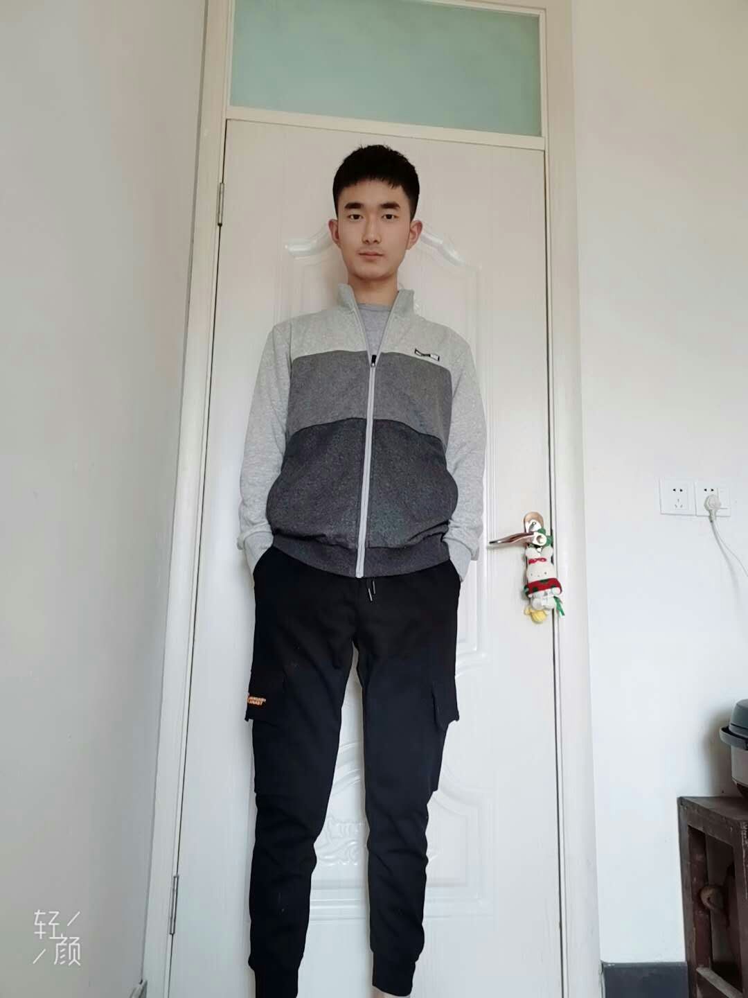 魏教员 照片