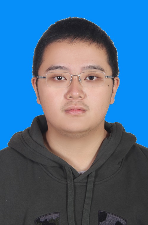 李教员 照片