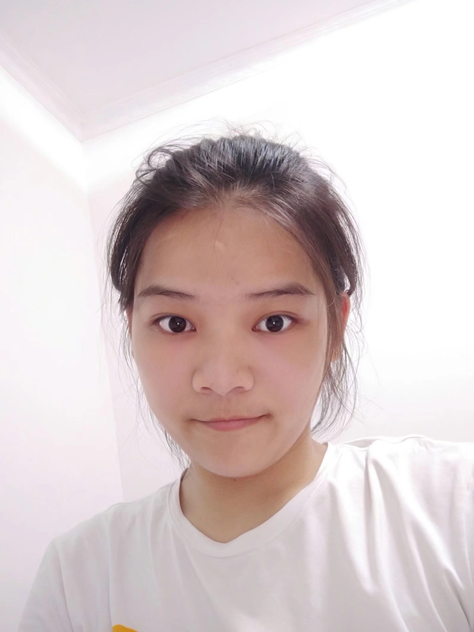伍教员 照片