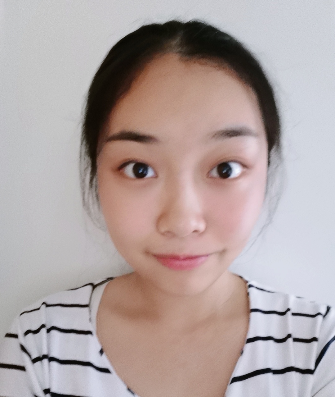 鞠教员 照片