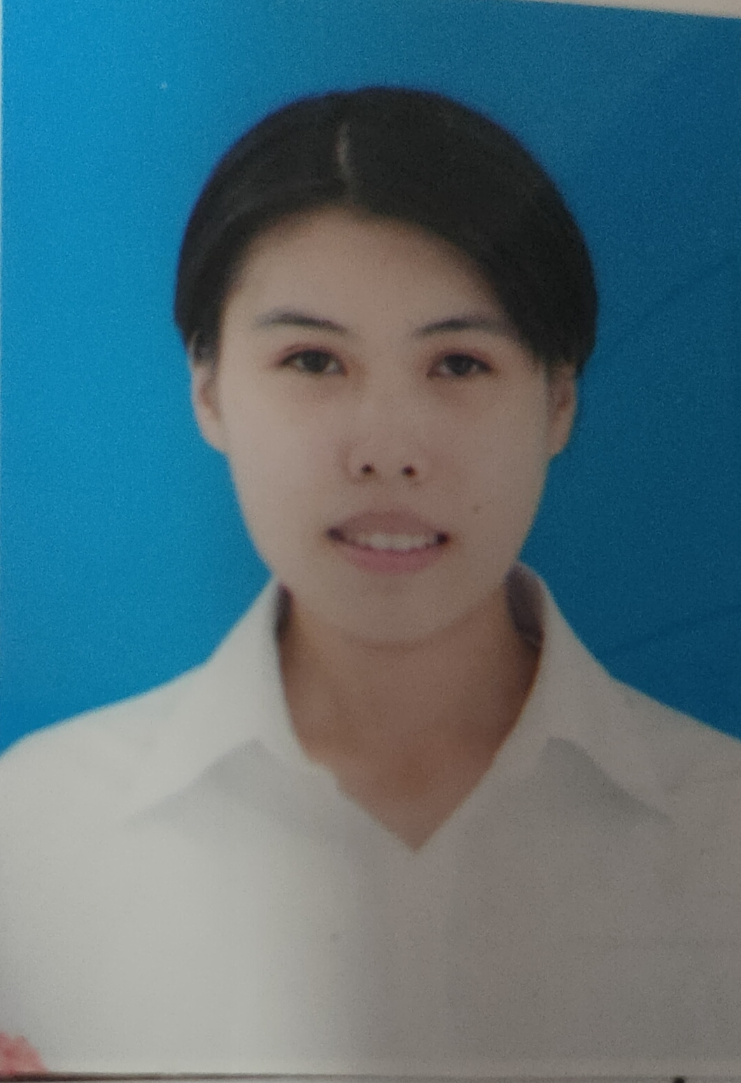 栾教员 照片