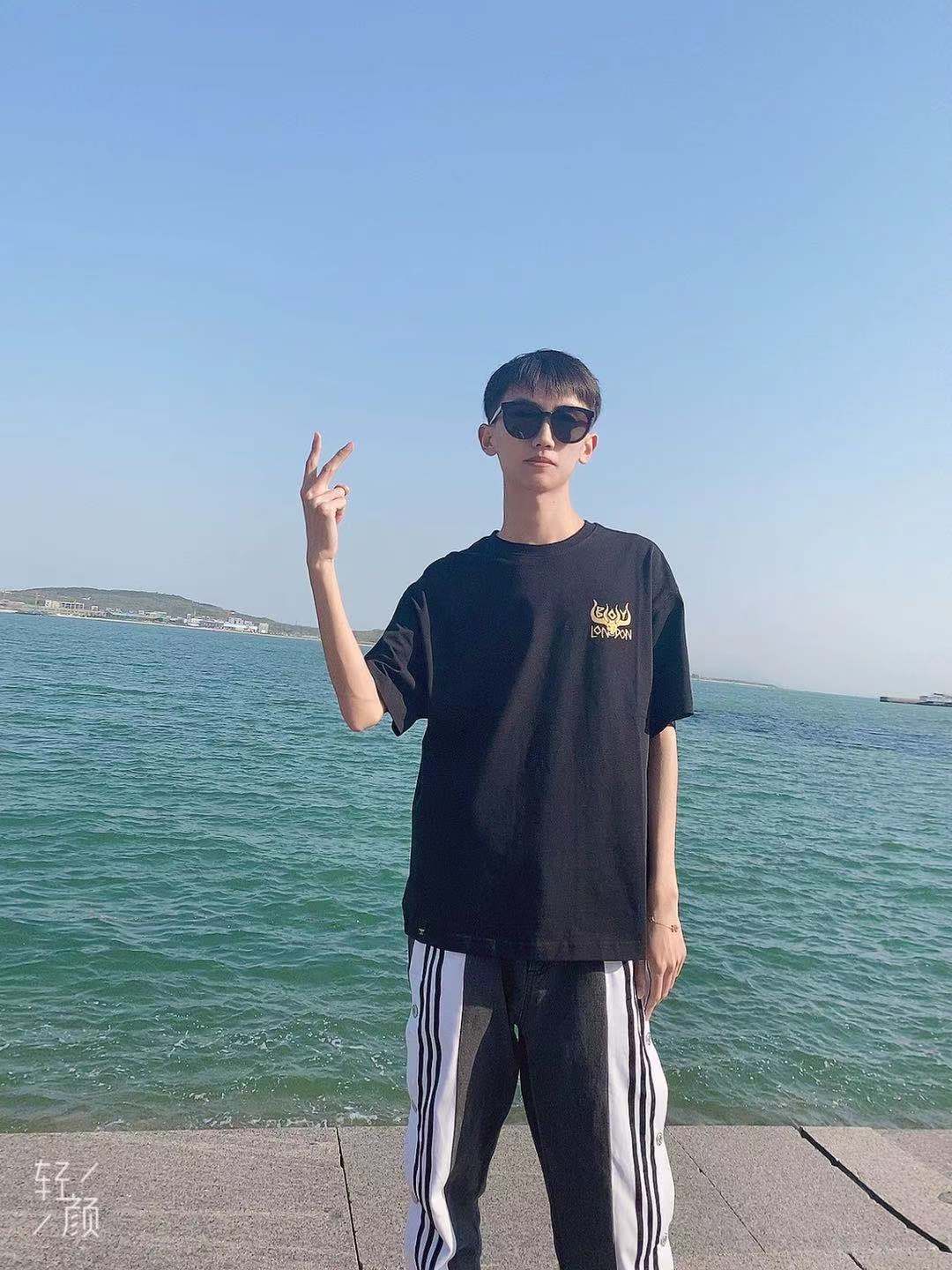 崔教员 照片