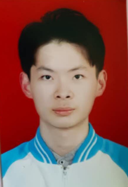 王教员 照片