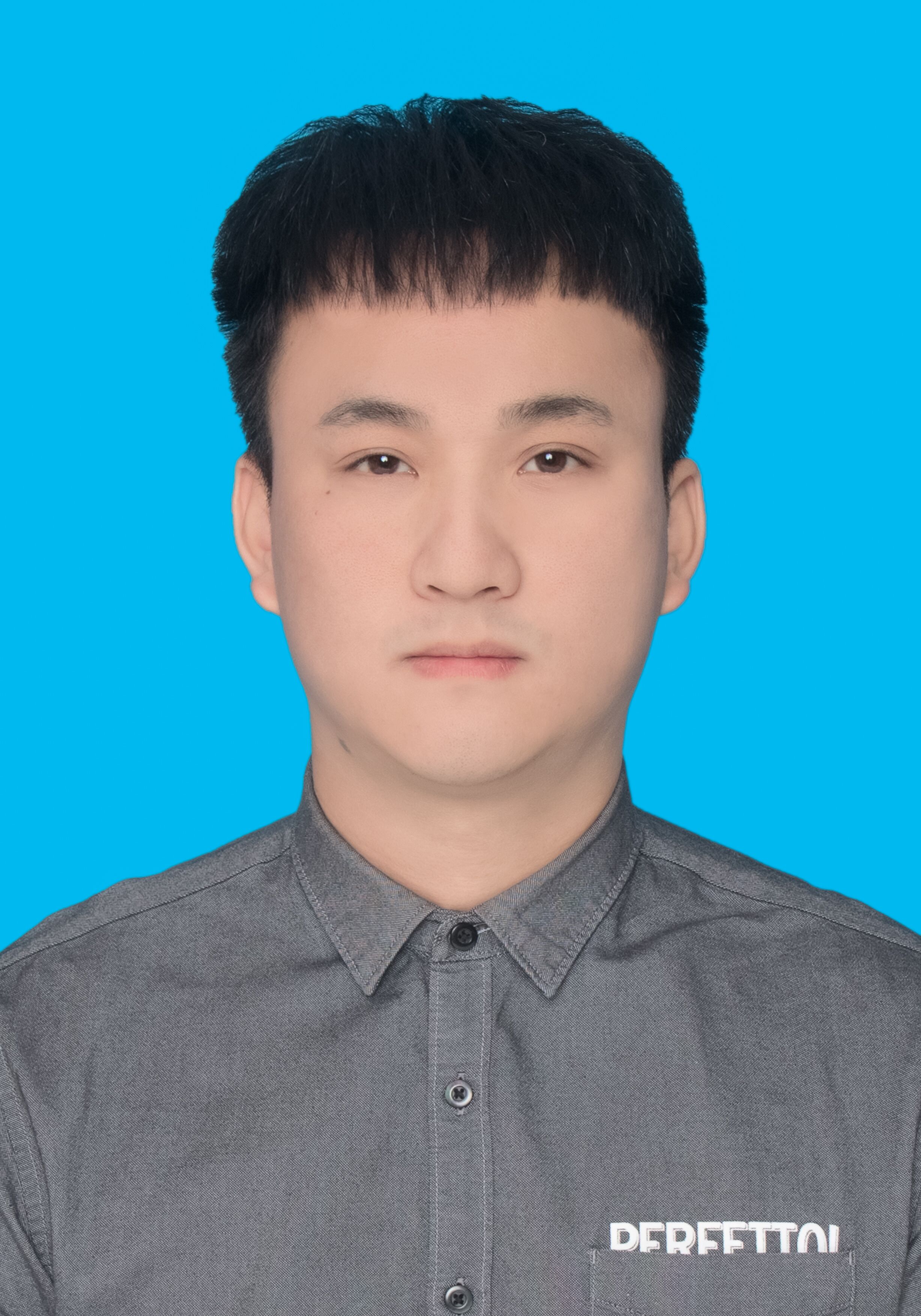 刘教员 照片