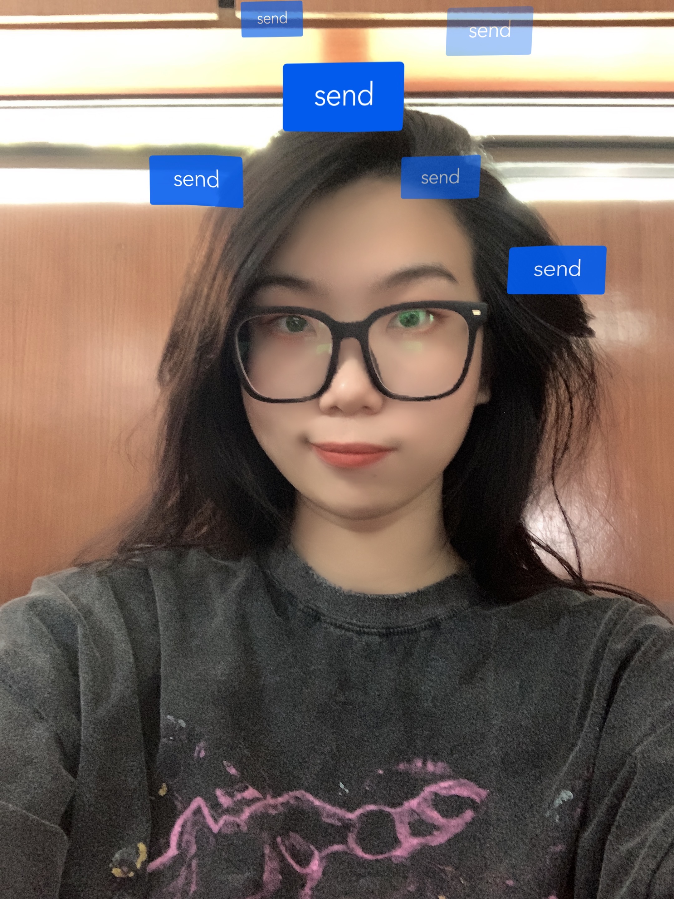 何教员 照片