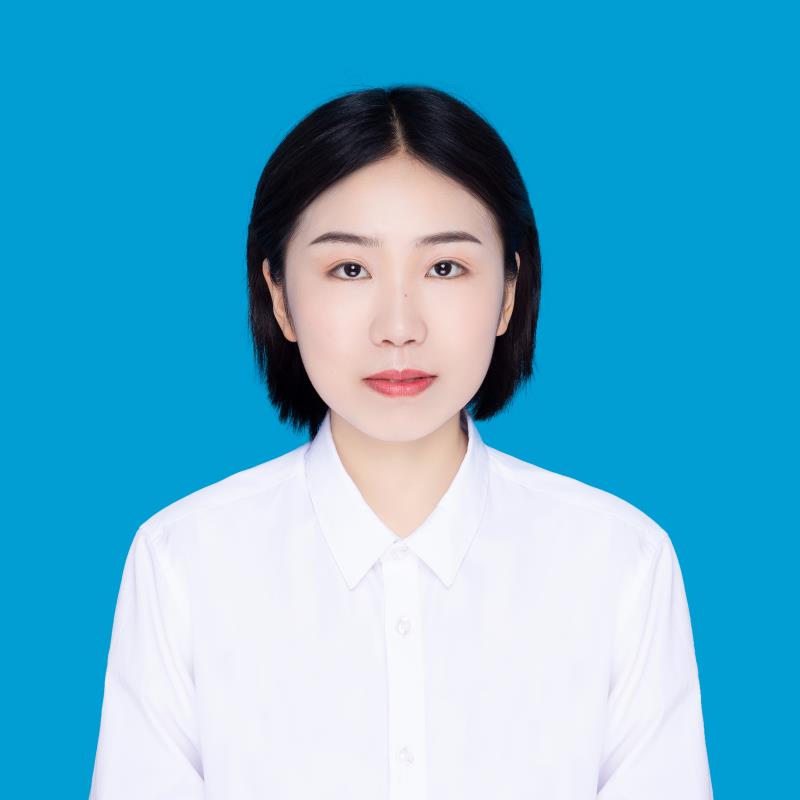 梁教员 照片