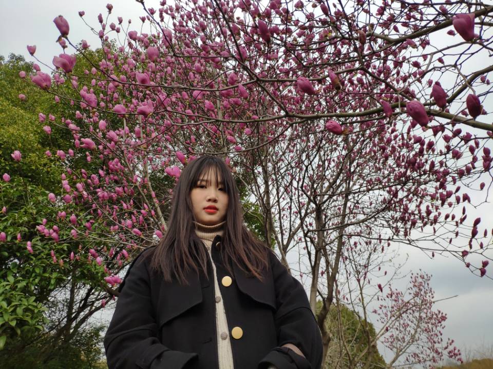 李教员 照片