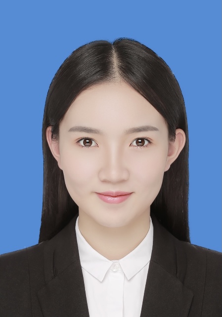 时教员 照片
