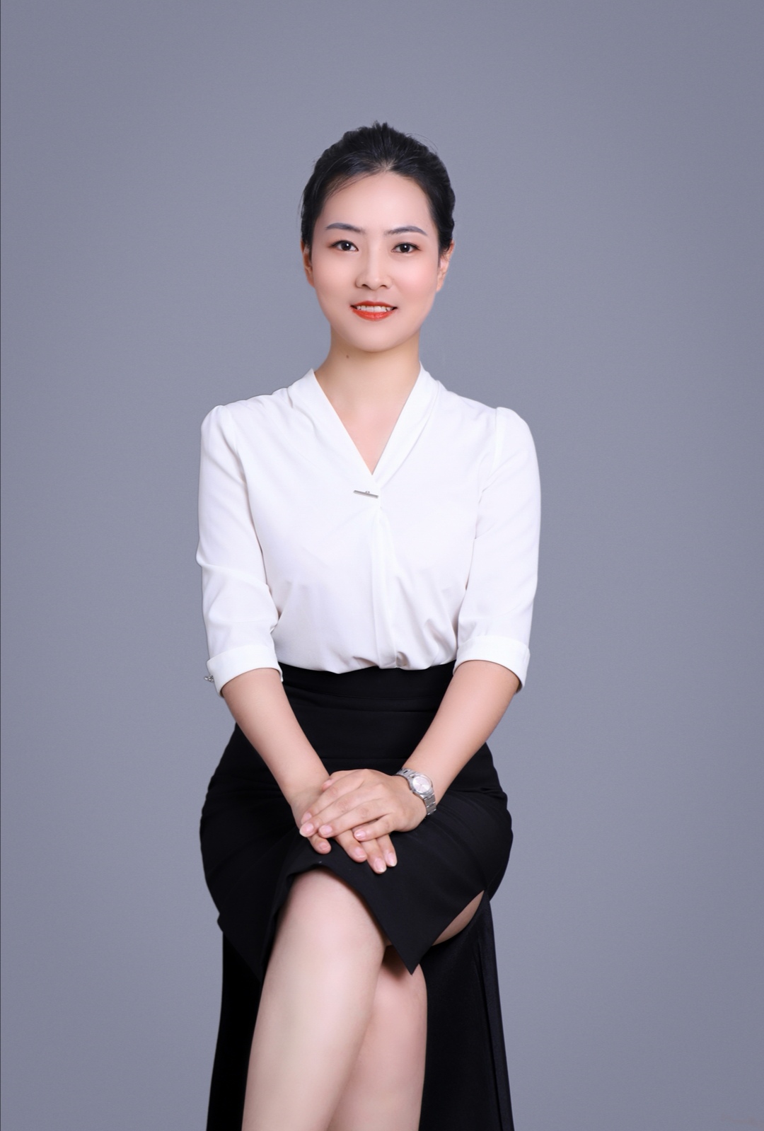 戴教员 照片