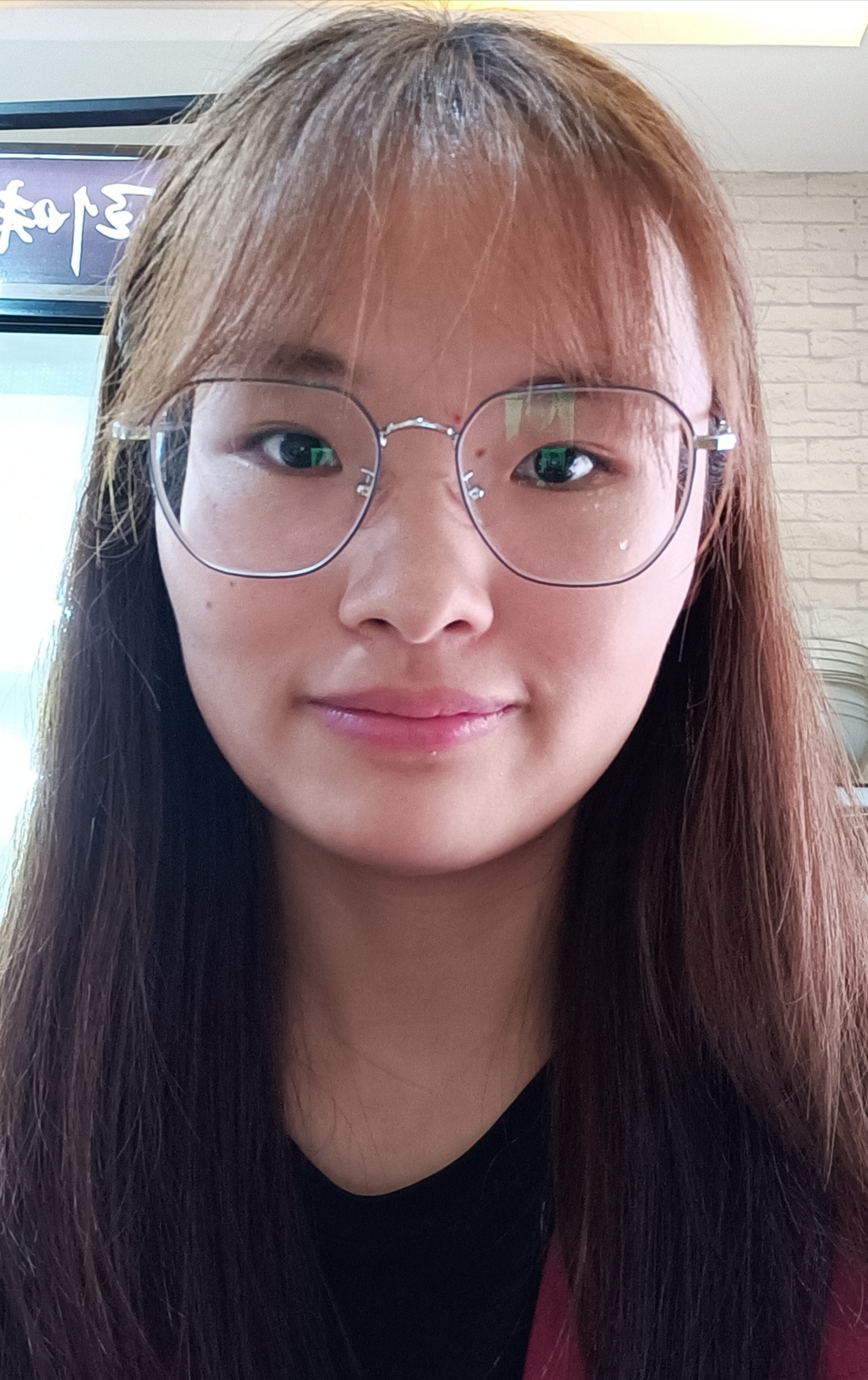 周教员 照片