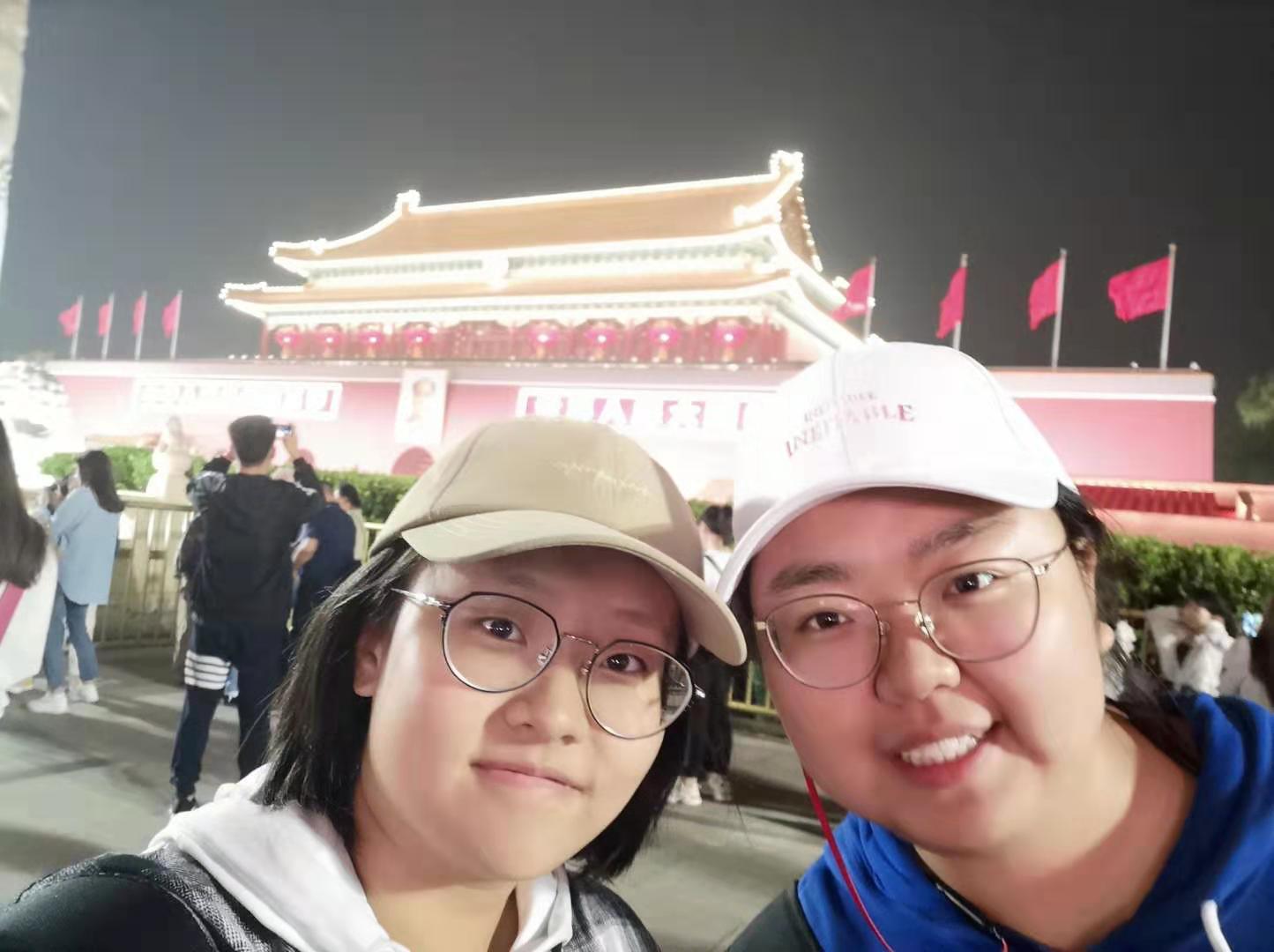 张教员 照片