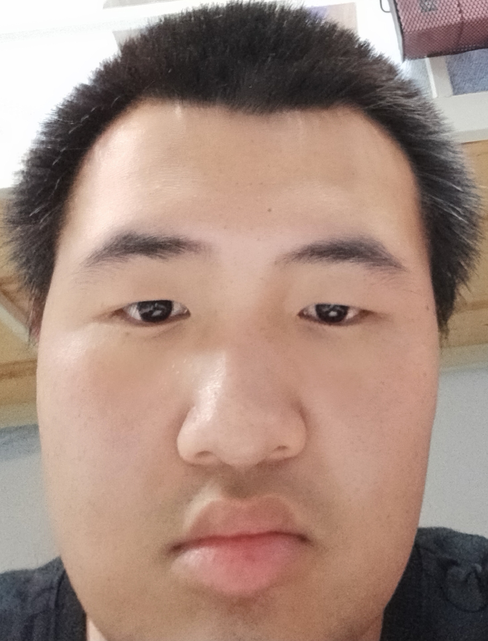 安教员 照片