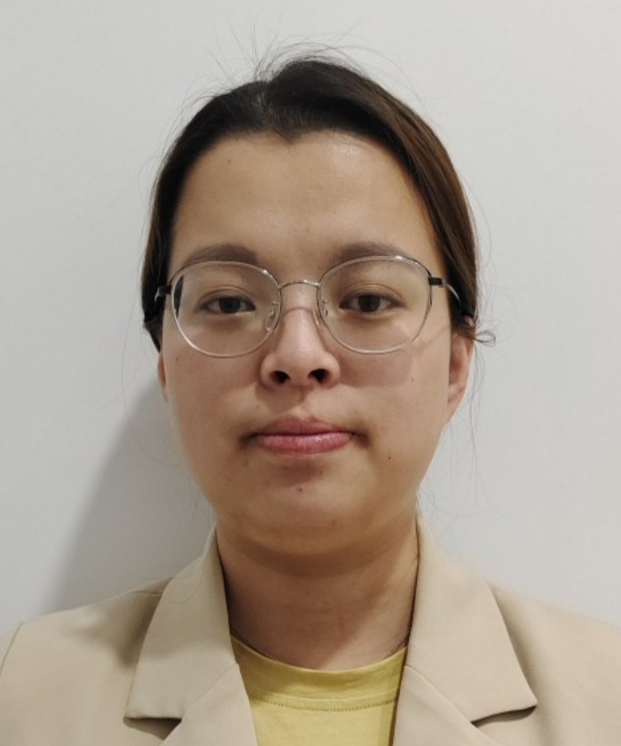 张教员 照片