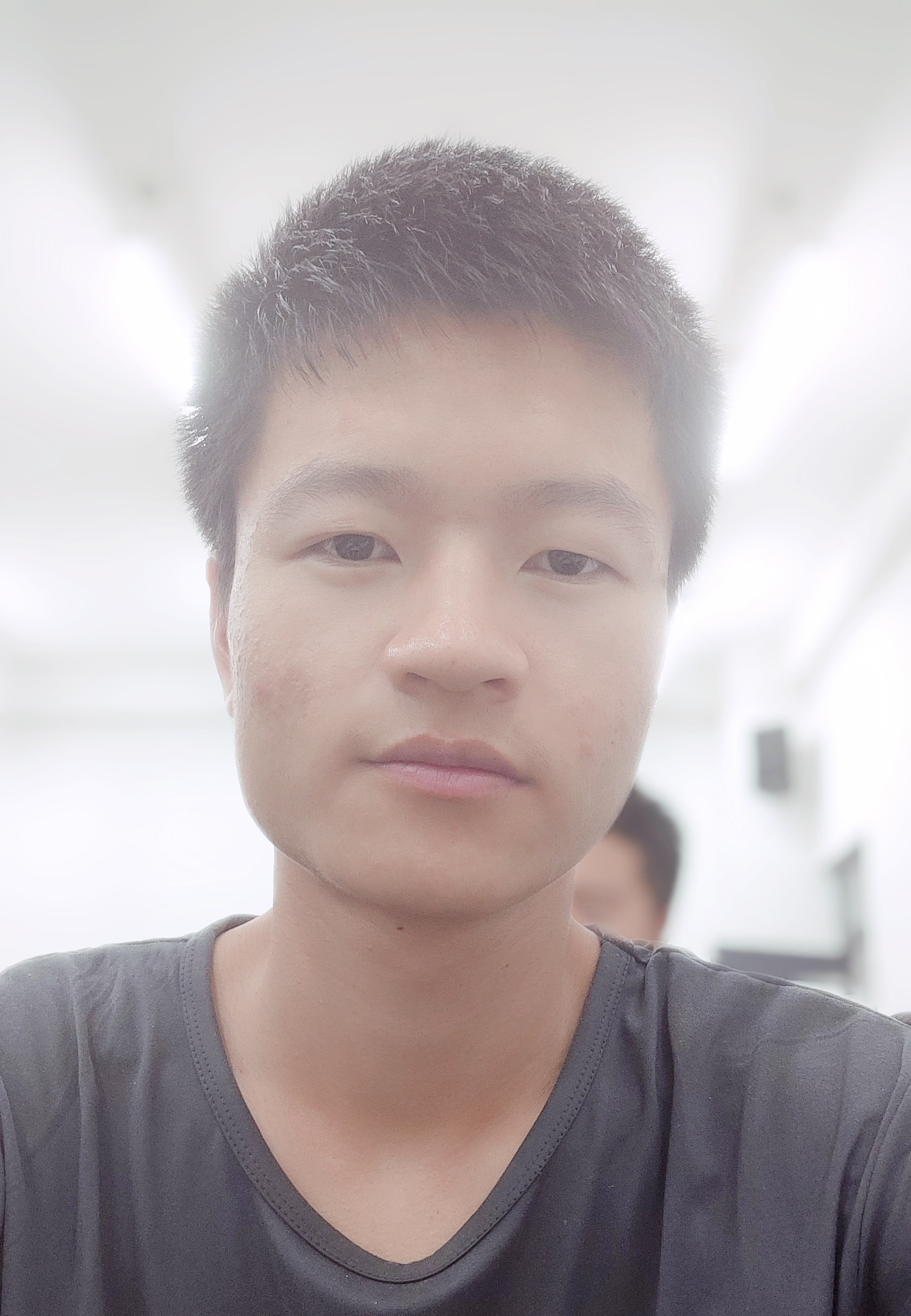 周教员 照片