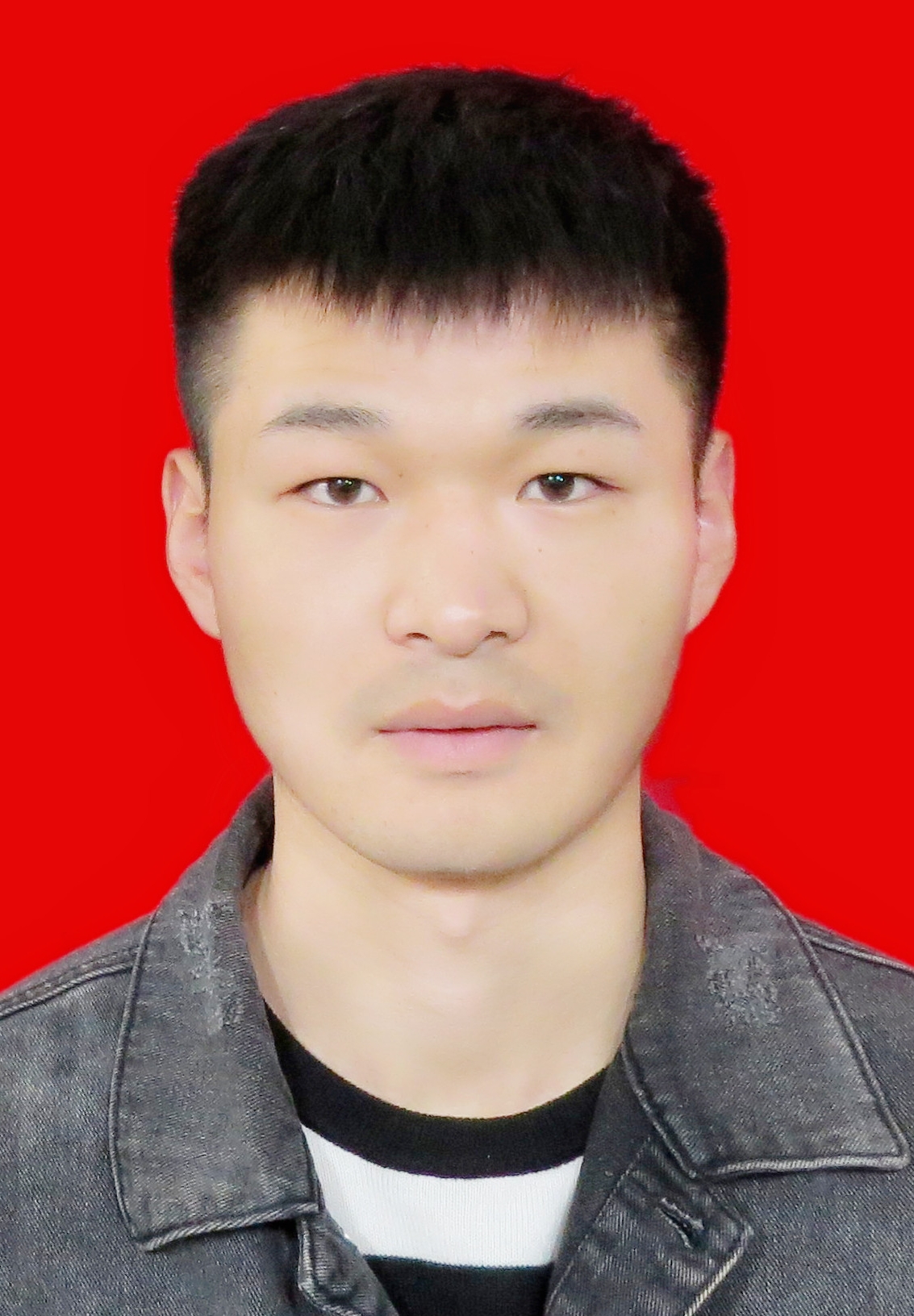 张教员 照片