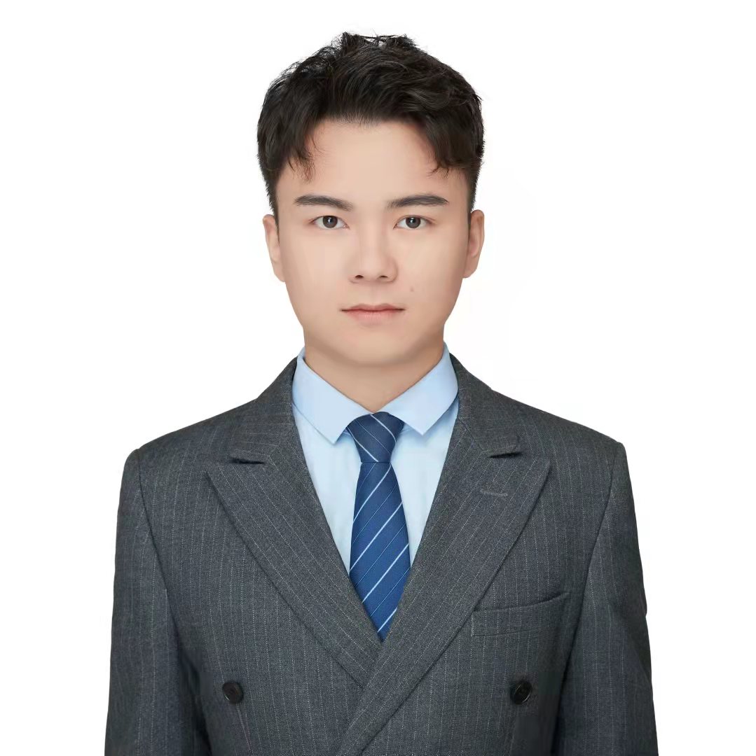 李教员 照片