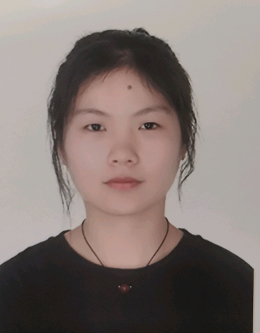 李教员 照片