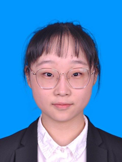 孔教员 照片