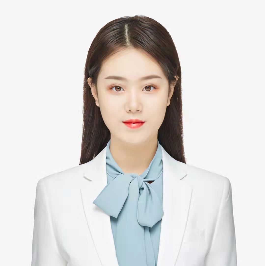 李教员 照片