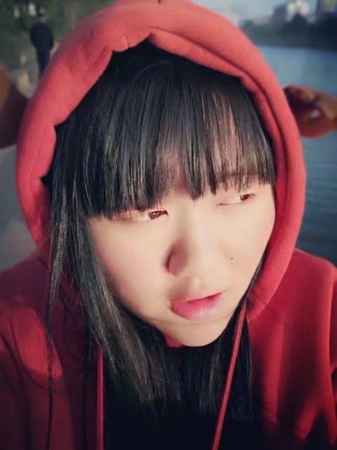 江教员 照片