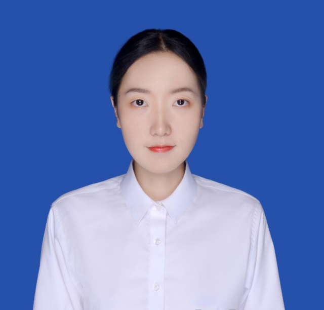 谭教员 照片