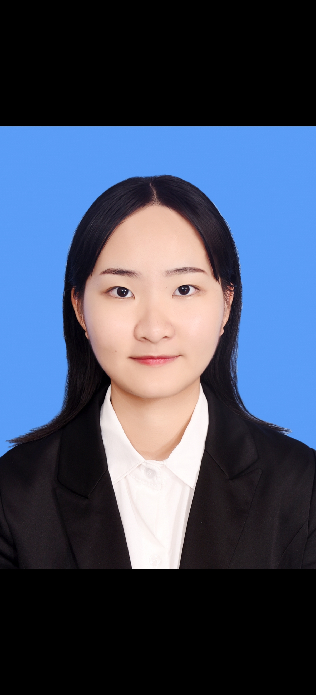 梁教员 照片