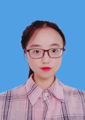 孔教员 照片