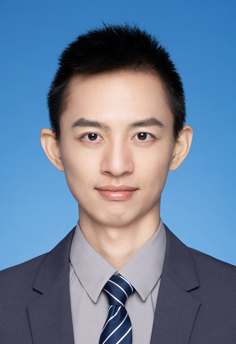 熊教员 照片