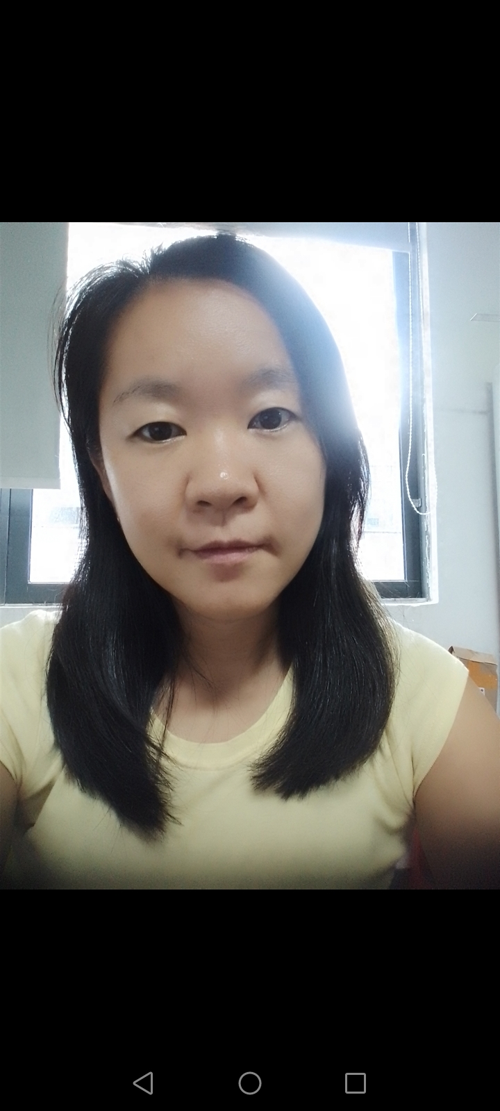 余教员 照片