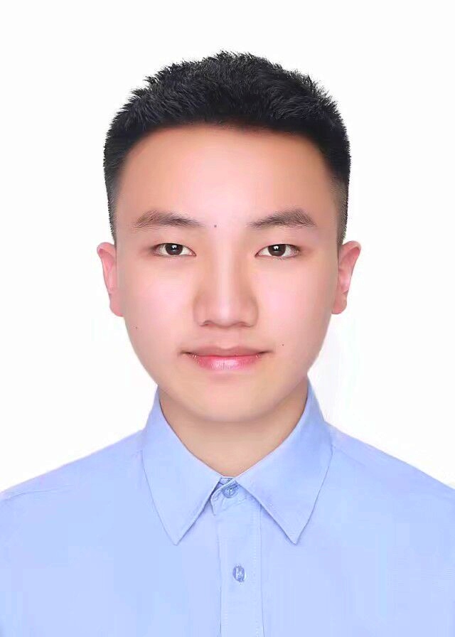 吴教员 照片