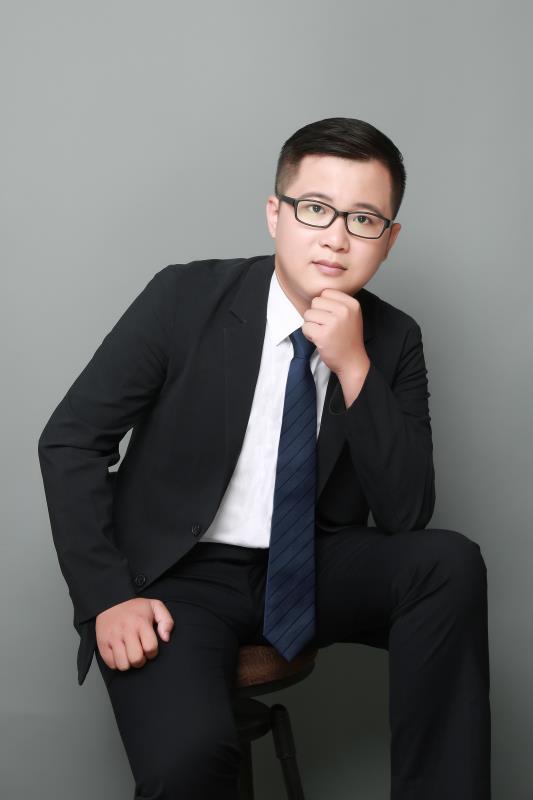 林教员 照片