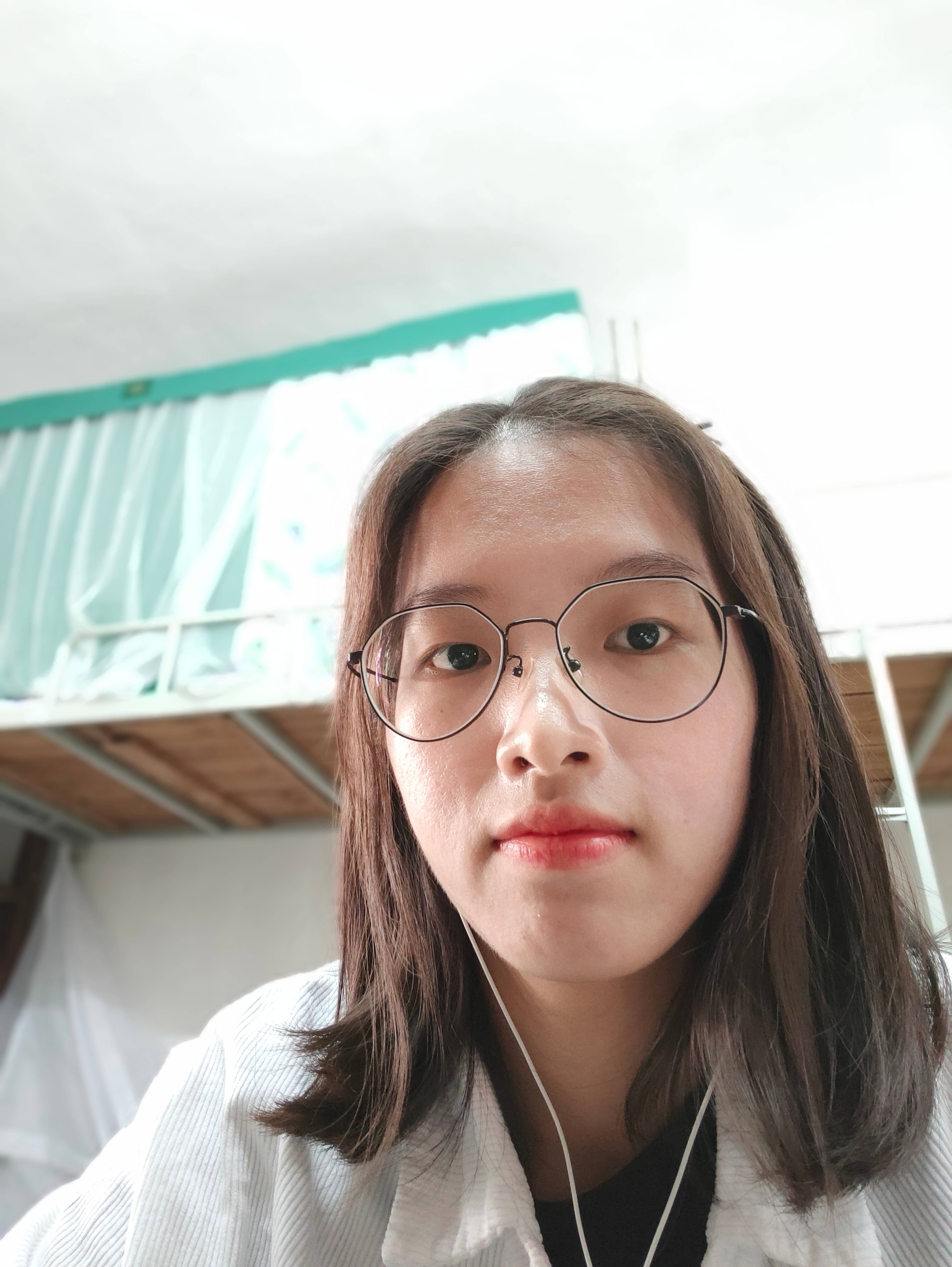 张教员 照片