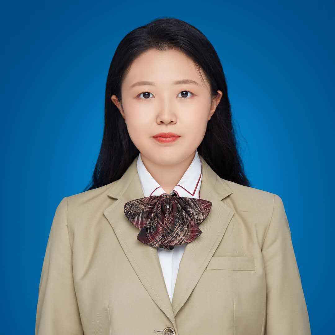戴教员 照片
